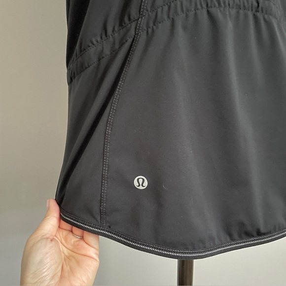 Lululemon Black Kicking Asphalt Vest - 4 - Picture 8 of 13